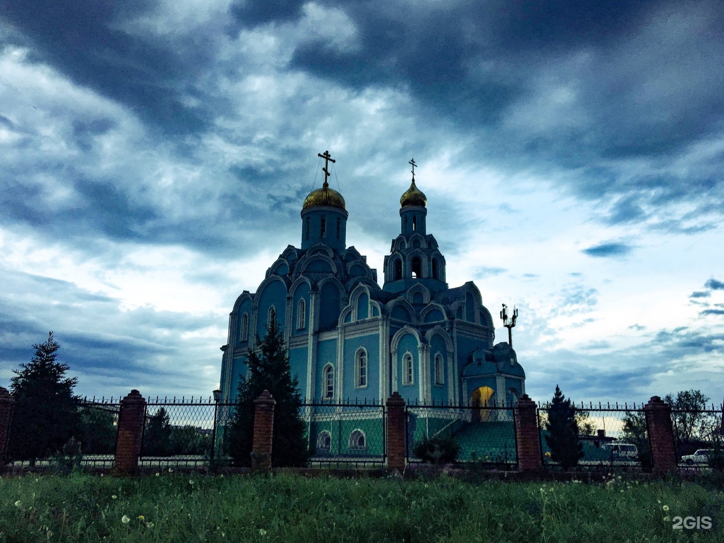 Новый городок кемеровская область. Церковь новый городок Белово. Поселок новый городок Кемеровская область. Успенско Никольский храм Белово.