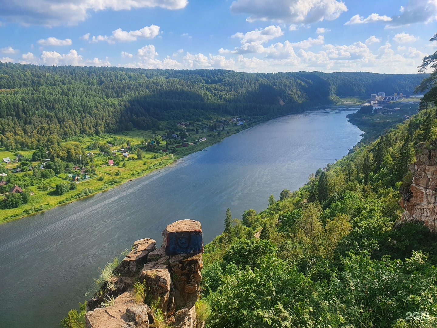 Красные скалы нуримановский