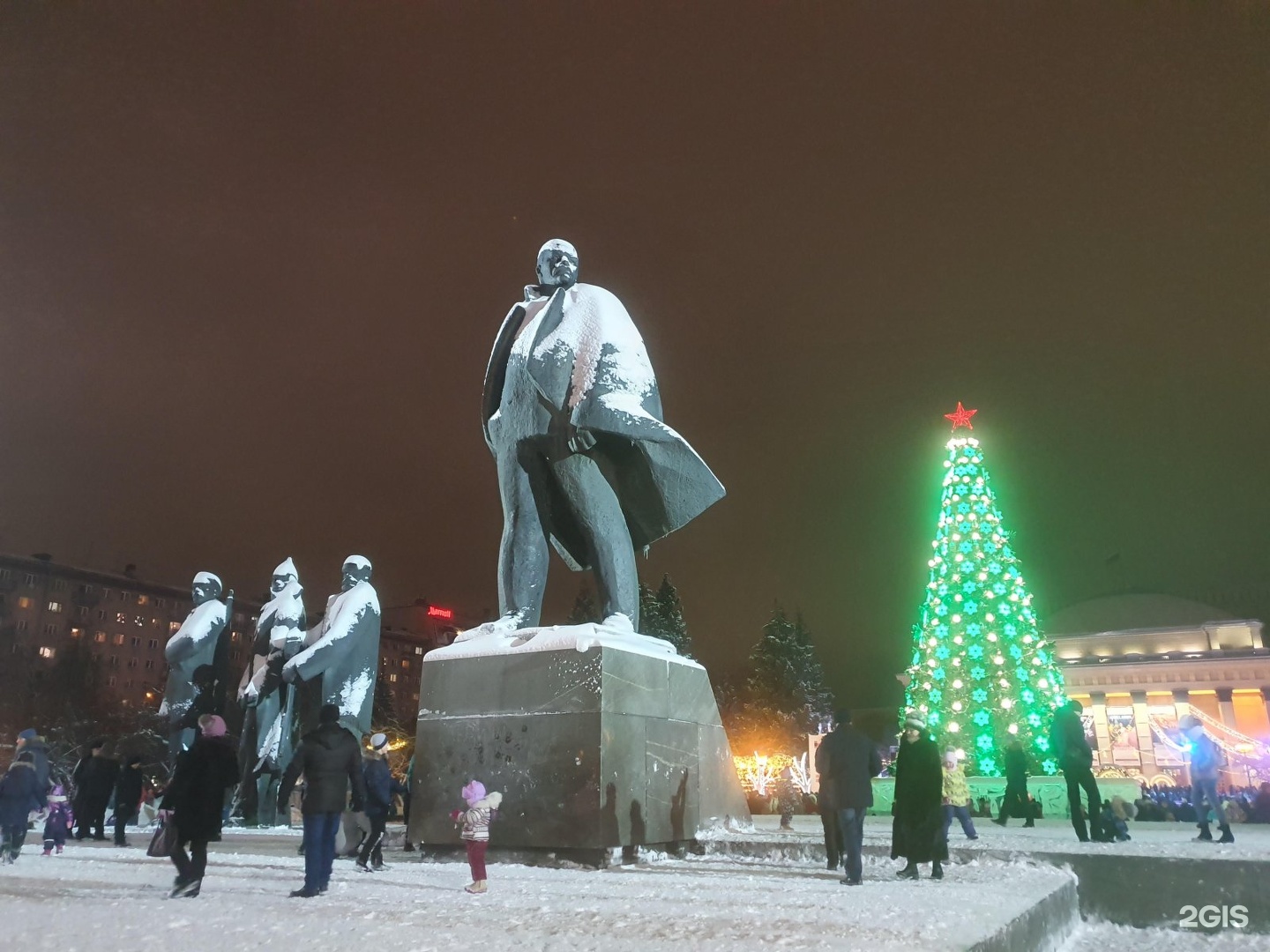 площадь ленина новосибирск сегодня