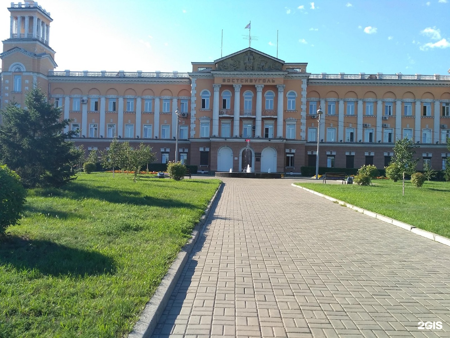 иркутск тихвинская площадь