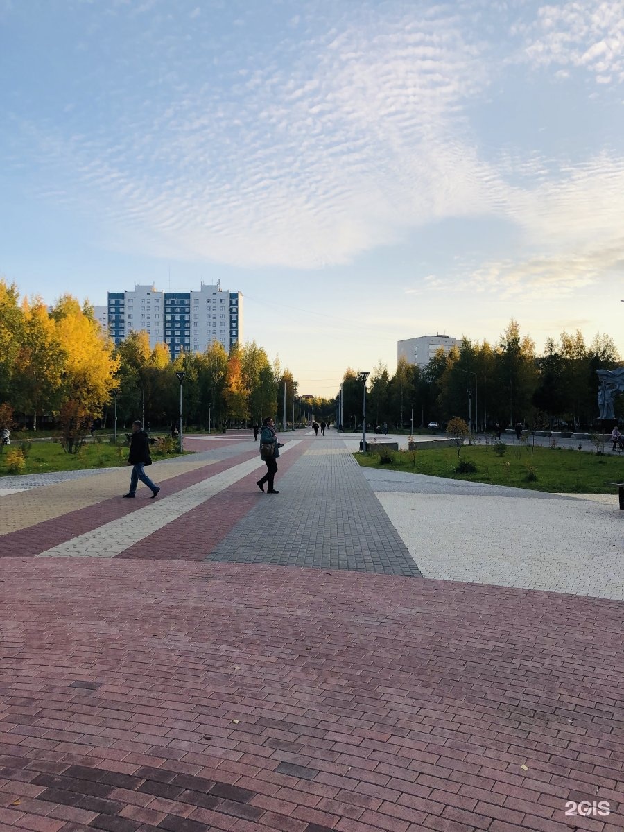 Комсомольский бульвар. Комсомольский бульвар Нижневартовск. Комсомольский парк Нижневартовск. Нижневартовск фонтан Комсомольский бульвар. Комсомольский бульвар 14 Нижневартовск.