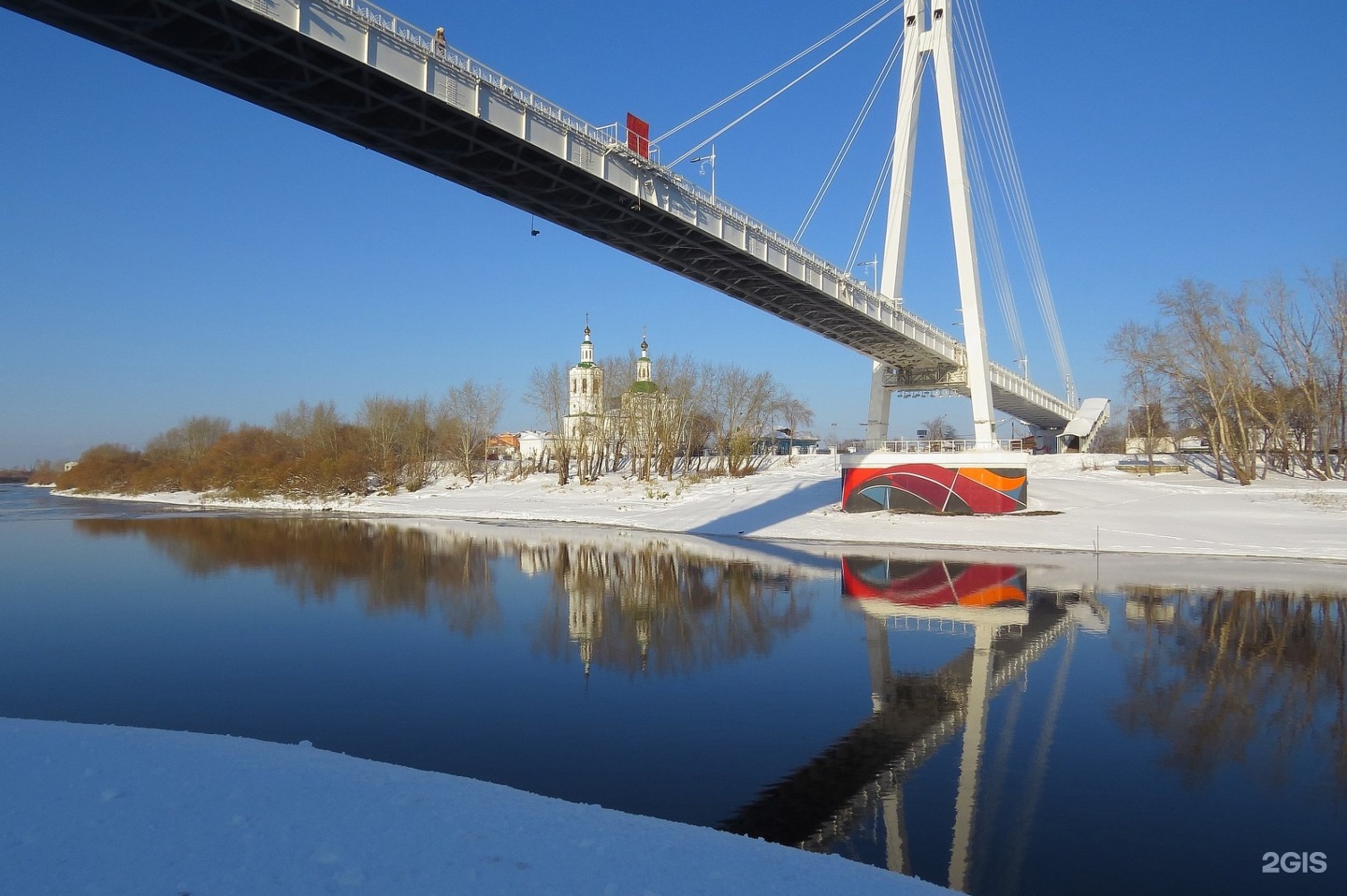 Мост влюбленных в тюмени зимой