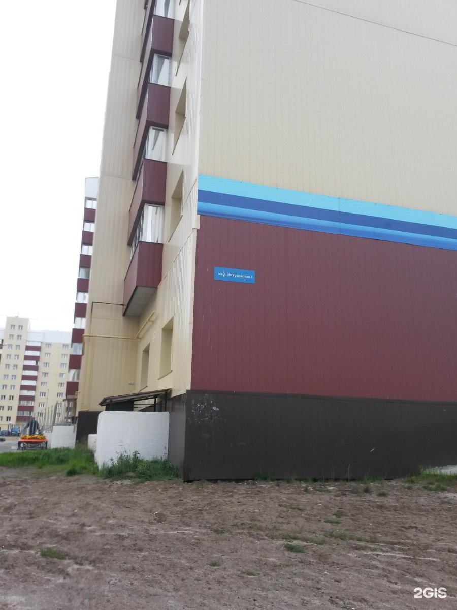 Мкр энтузиастов 1 новый уренгой. Энтузиастов 3 новый уренгой. Энтузиастов 4 новый уренгой. Энтузиастов 9 новый уренгой. Микрорайон энтузиастов новый уренгой.