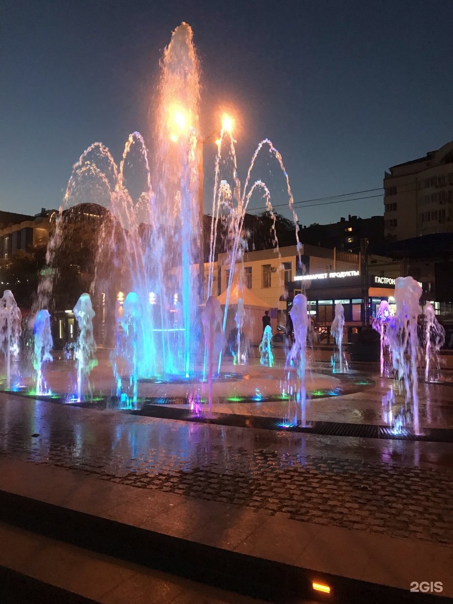 фонтан на театральной площади в ростове