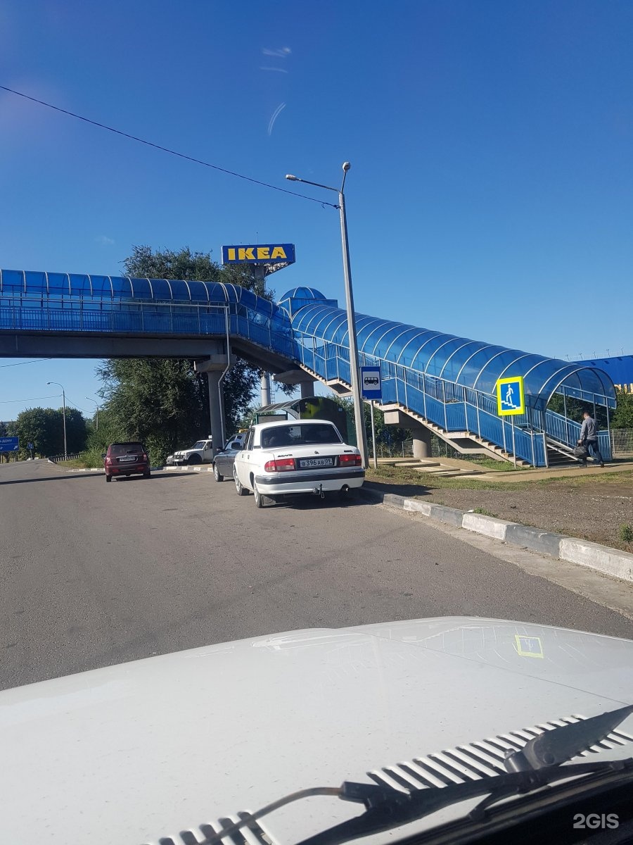 Автобус на повороте. Аксайский поворот ТЦ мега. ОСТ. Аксайский поворот, ТЦ мега. Ростов остановка Аксайский поворот. Автобусная остановка Аксайский поворот ТЦ мега.