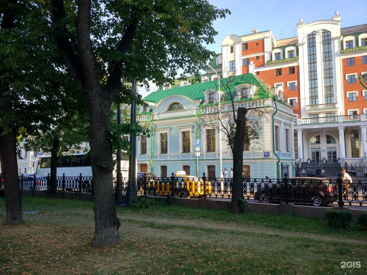 Петровский бульвар в москве