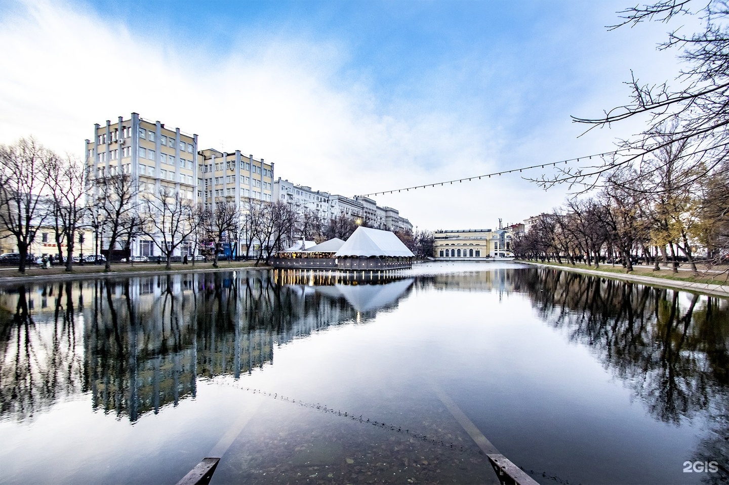 Чистый пруд урик. Парк чистые пруды Москва. Москва сквер чистые пруды. Чистые пруды, Москва, Чистопрудный бульвар. Чистые пруды пруд.