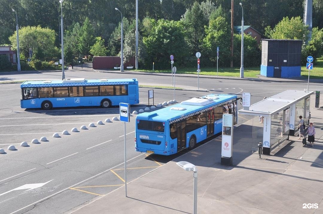 Конечная автобуса. Отстойно разворотная площадка Мосгортранс. Отстойная площадка для автобусов. Разворотная площадка для общественного транспорта. Отстойно-разворотные площадки общественного транспорта.