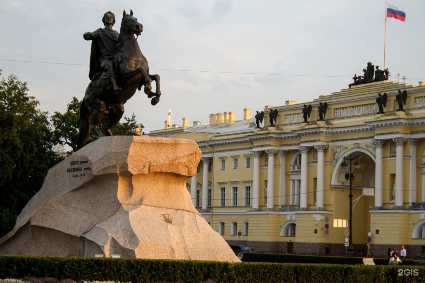 исторические памятники санкт петербурга