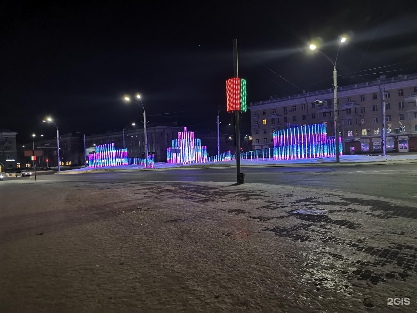 Октябрь барнаул. Город Барнаул площадь октября. Площадь октября Барнаул 2020. Город Барнаул площадь октября зима. Барнаул в октябре.