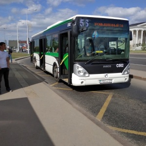 Большой 56 автобус