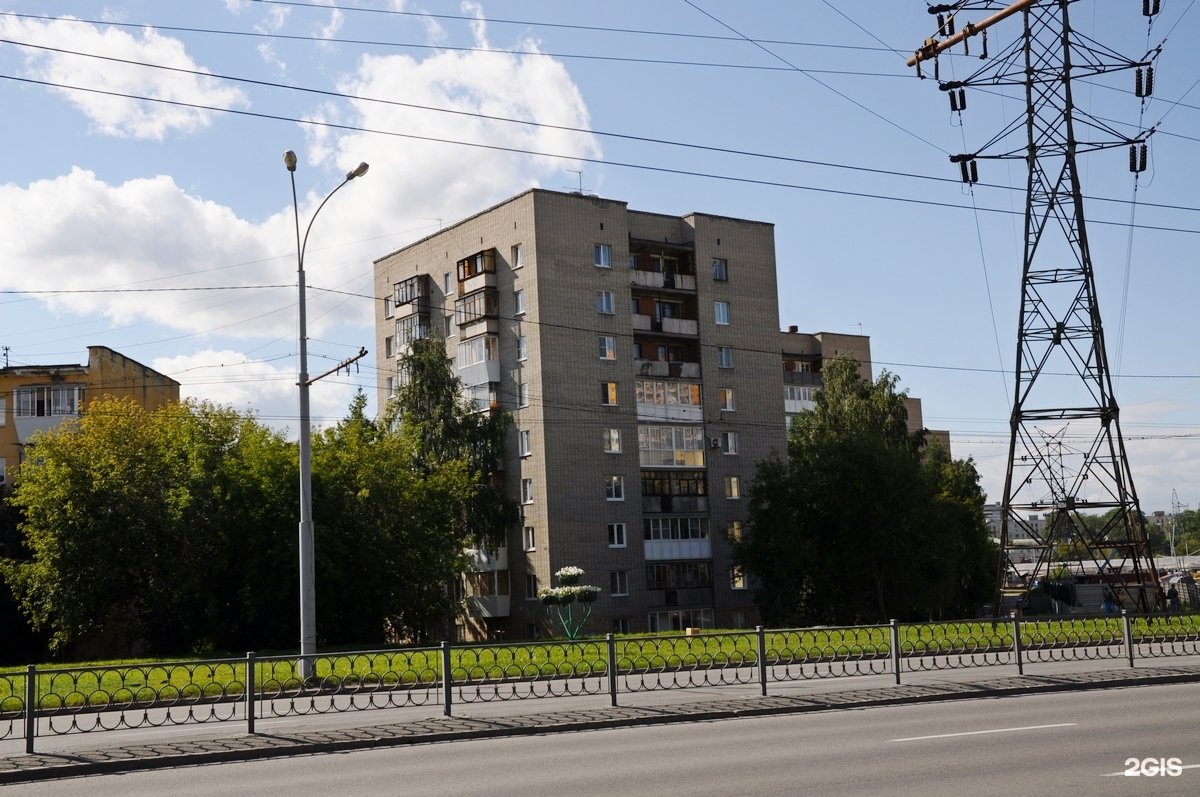 Свердловская область екатеринбург проспект космонавтов. Проспект Космонавтов 33 Екатеринбург. Проспект Космонавтов ЕКБ. ЕКБ улица проспект Космонавтов. Проспект Космонавтов 101 Екатеринбург.