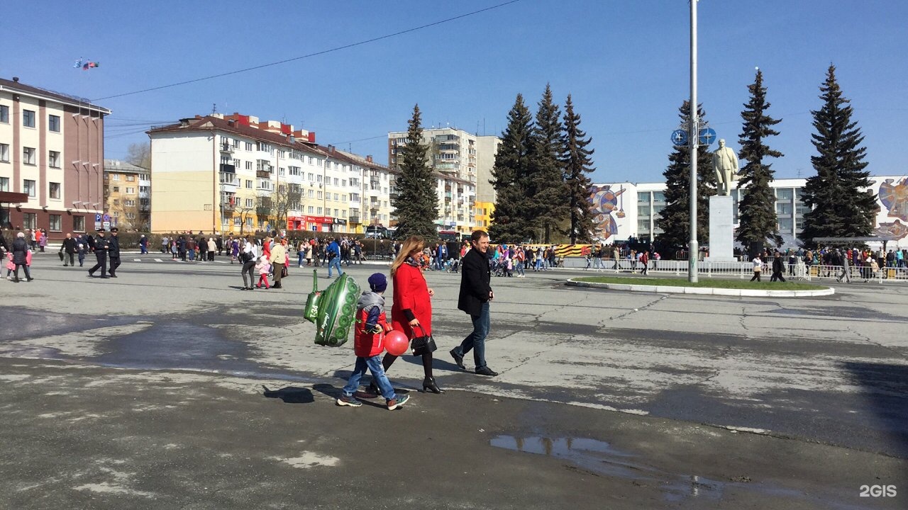 Фото площади первоуральска