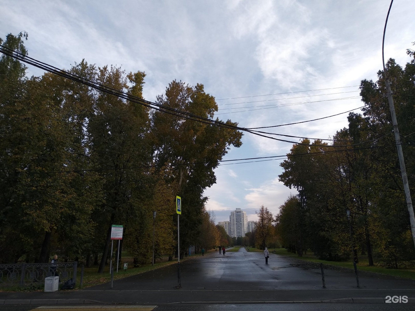 Сквер чкалова. Парк Чкалова Екатеринбург. Парк Чкалова самолет. Парк Чкалова самолет Екатеринбург. Самолет в парке Чкалова Екатеринбург.