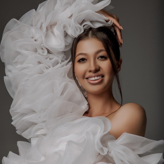 Менің подружкамды қара жігіттер сиқырлайды