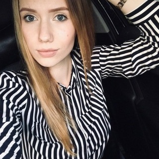Анна Красавина