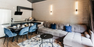 Фроловское: Глэмпинг ‎Барн Вилладж