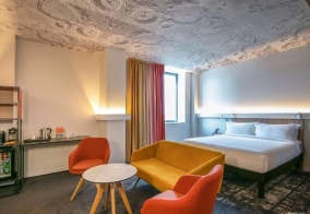 Отель İbis Hotel в Баку