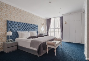 Отель Marins Grand Hotel Астрахань в Астрахани