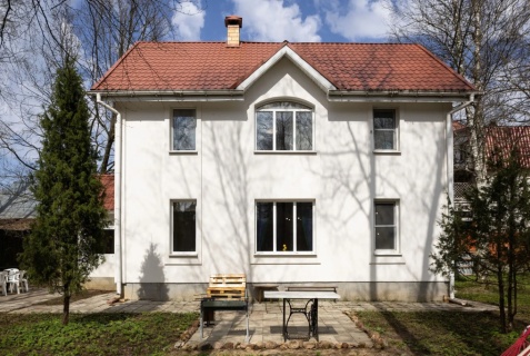 Москва: Коттедж Cottage in a pine forest