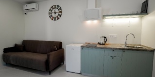 Сочи: Апартаменты Дерево