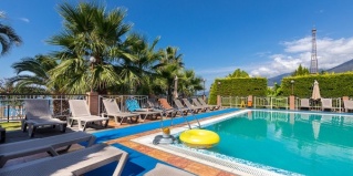 Гагра: Отель Alex Resort