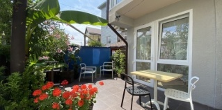 Лазаревское: Гостевой дом Ярд