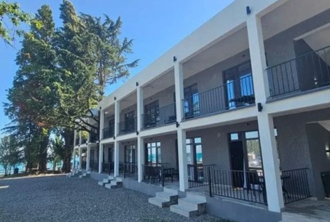 Лдзаа: Курортный отель Три тополя