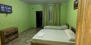 Гагра: Гостевой дом Гортензия