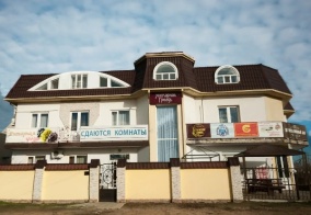 Отель Янтарная гроздь в Голубицкой