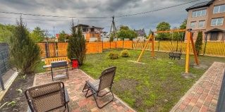 Синявино: Коттедж Белая дача