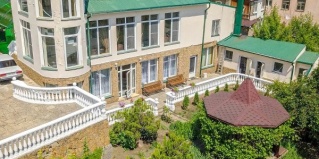 Кисловодск: Отель Ласточка