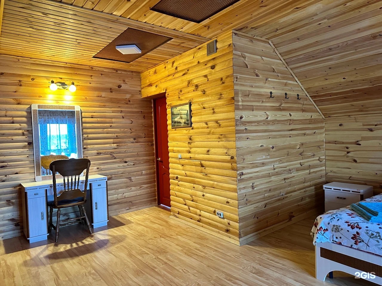 Коттедж Polar Inn House в Коле