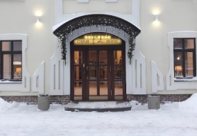 Отель Старый дворик в Кировской области