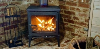 Полазна: Коттедж Домик с камином на склоне