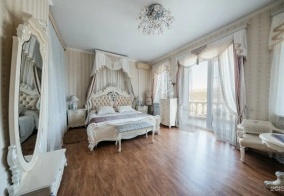 Отель Крылья-Абрау в Абрау-Дюрсо