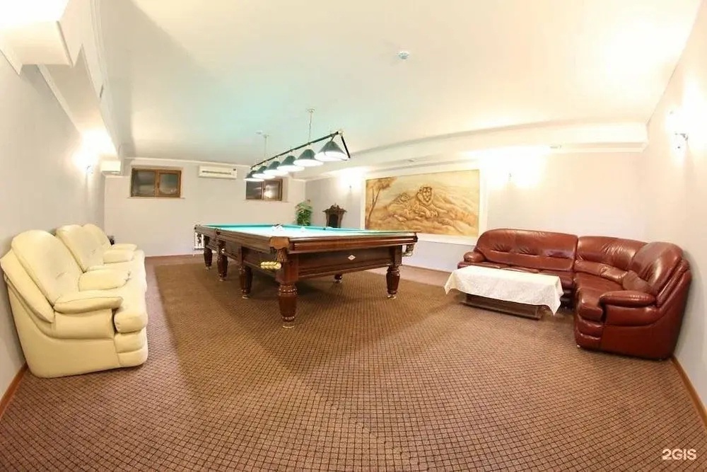 Sky Luxe Hotel