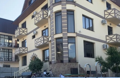 Лазаревское пос.: Гостевой дом Эвкалиптовая