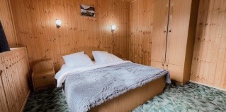 Домбай: Отель Таулу