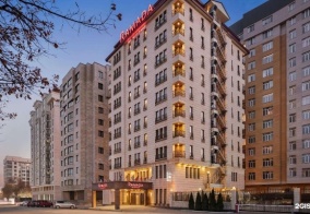Отель Ramada By Wyndham в Бишкеке